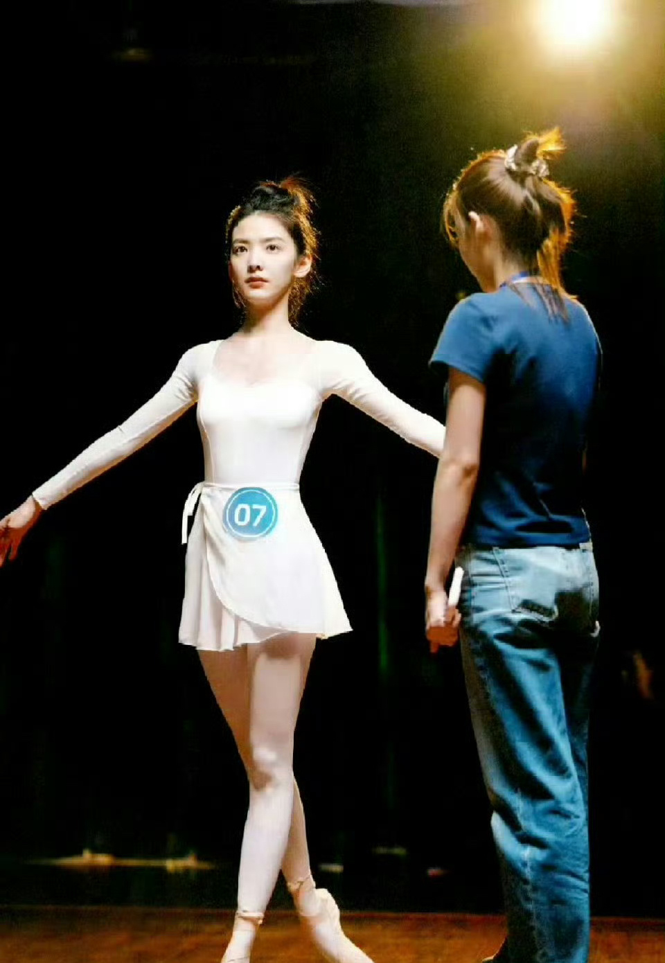 为了拍《难哄》瘦到82斤的章若楠，她可是168cm的高个女生，太敬业了！ ​​​