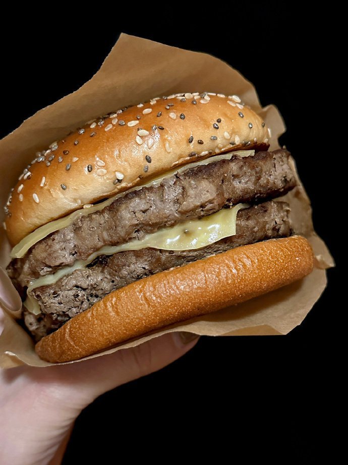 麦门永远滴神🍔  