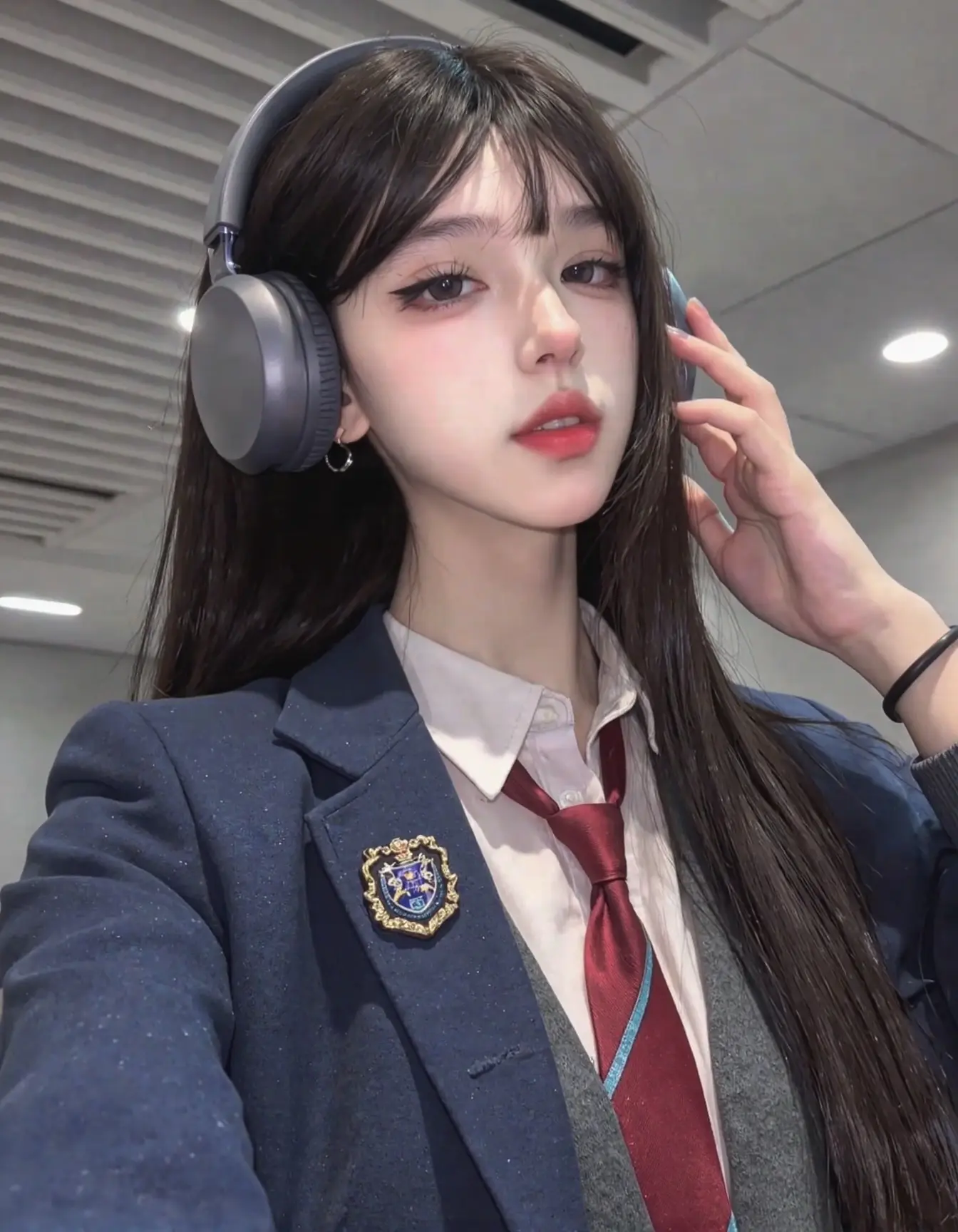 亦如黎明中的花。