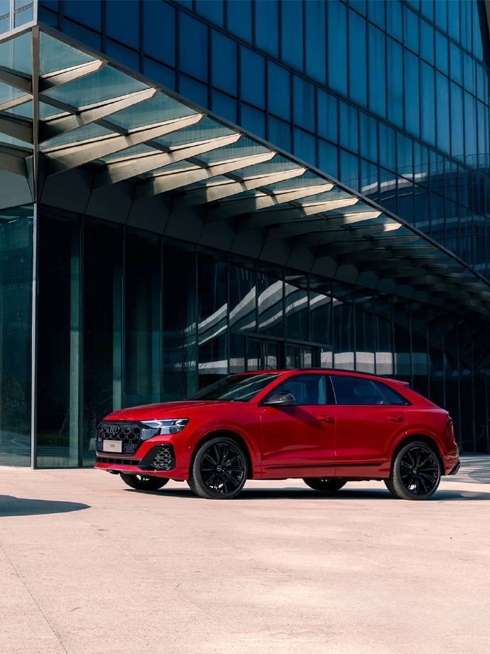 汽车 车圈驾到 | 新款奥迪SQ8预售，4.0T V8双涡轮发动机，114万元。