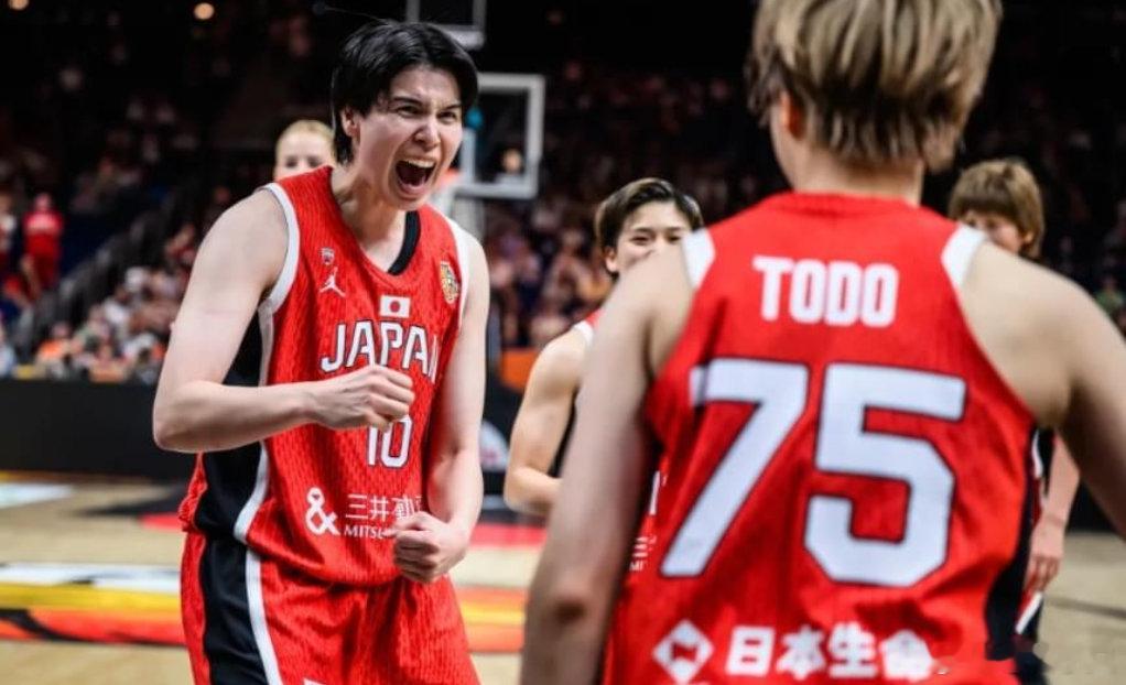 日本女篮21分惨败倒数第一无缘八强  21分惨败爆冷出局！日本女篮63‑84不敌