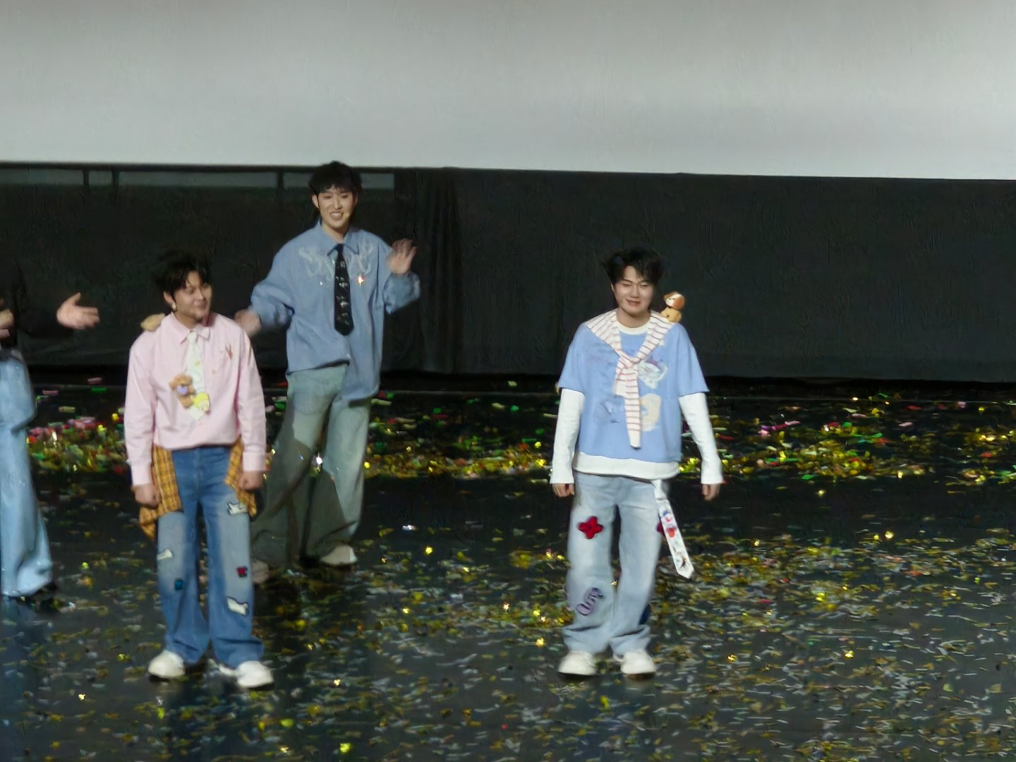 嗨皮高高day 一会再见一面。 