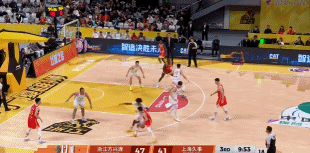 退化严重！CBA上海完败广厦，张镇麟11分+4板+6助+2断，效率值-13，全队