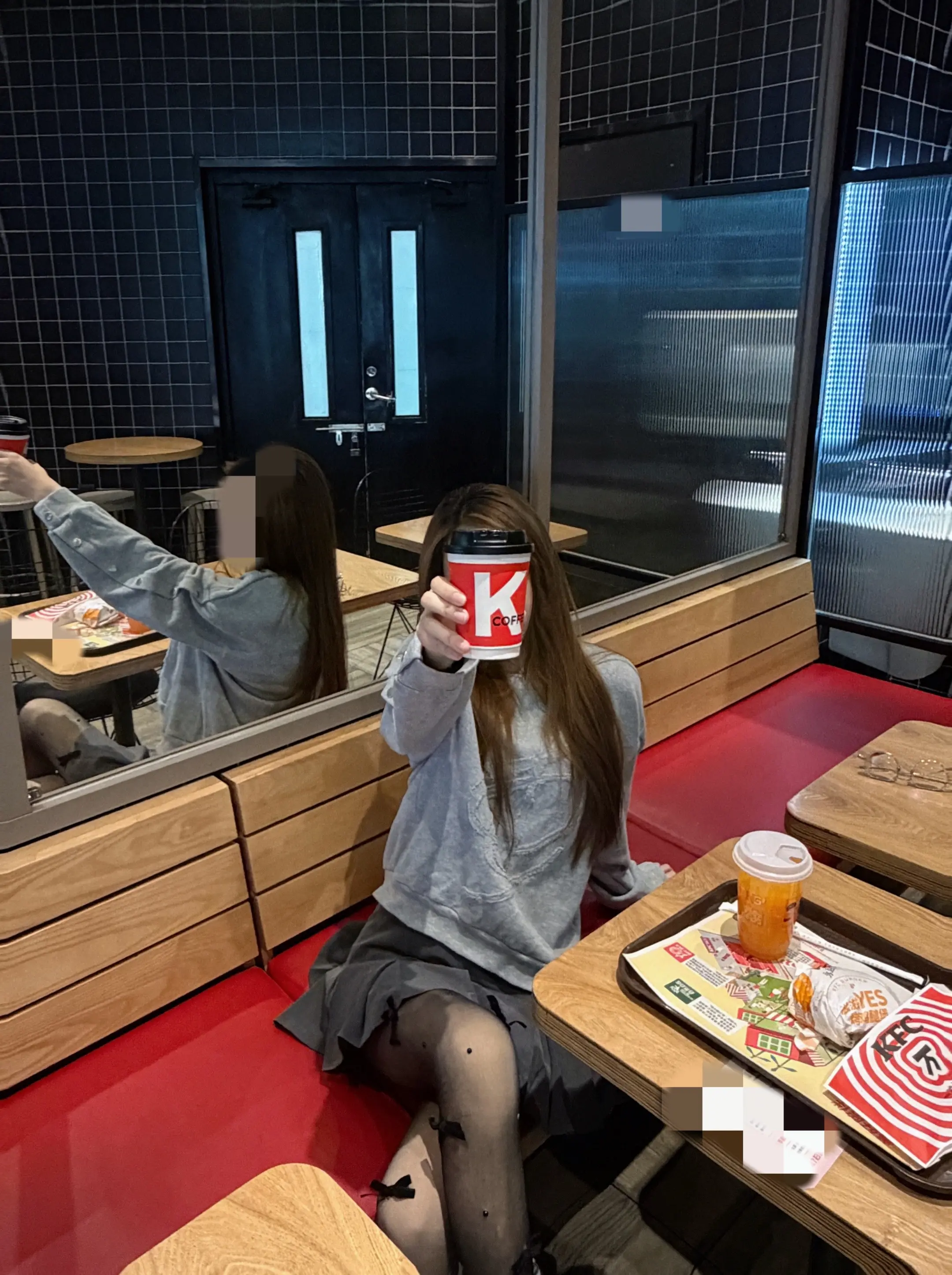 她大我三岁