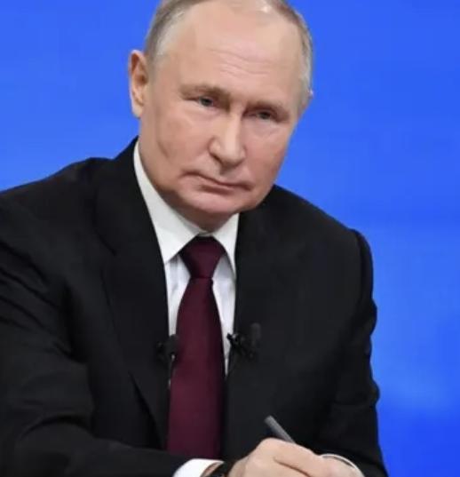 现在的俄罗斯也挺难的，特别是当古巴急需援助的时刻，在18日普京和古巴外长罗德里格