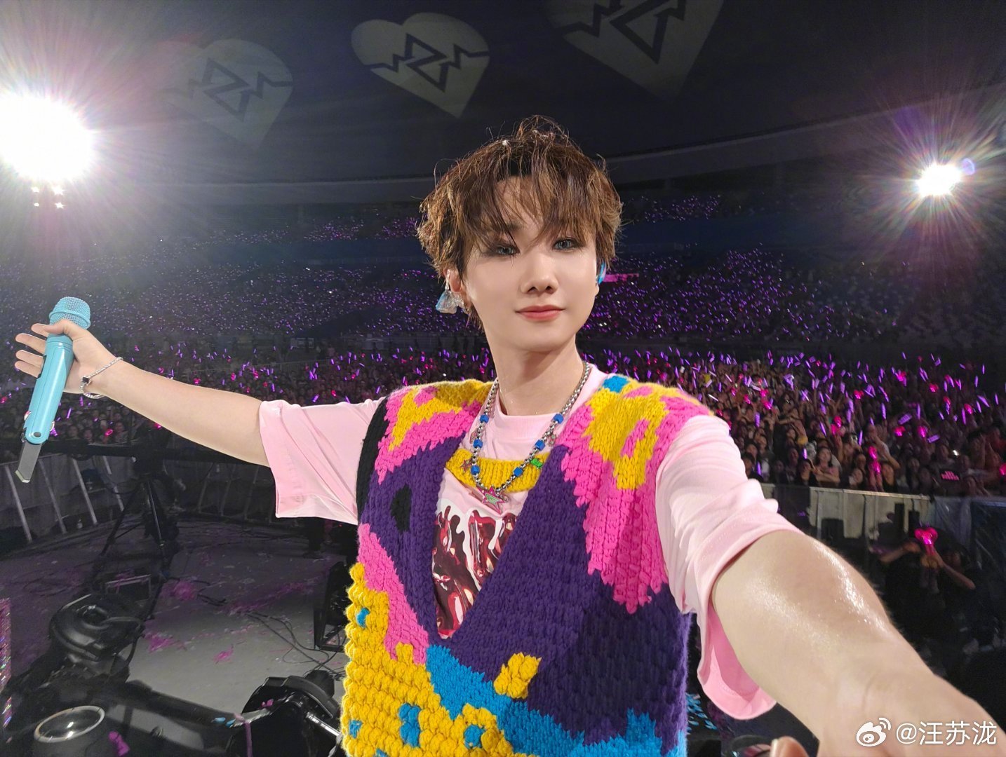 #汪苏泷演唱会南京站点歌# 没抢到票的人看不得这些[苦涩] ​​​