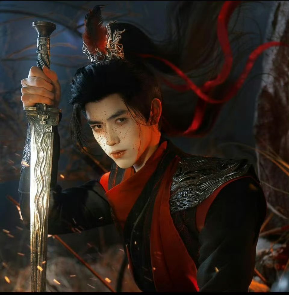 别戒断了陈飞宇又来了陈飞宇新角色自带清冷少年感，台词与声线气质绝配，仙侠造型颜值