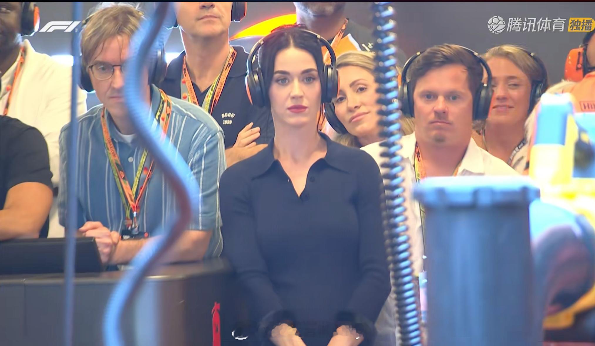 水果姐在迈凯伦的P房~~~2025F1阿布扎比大奖赛