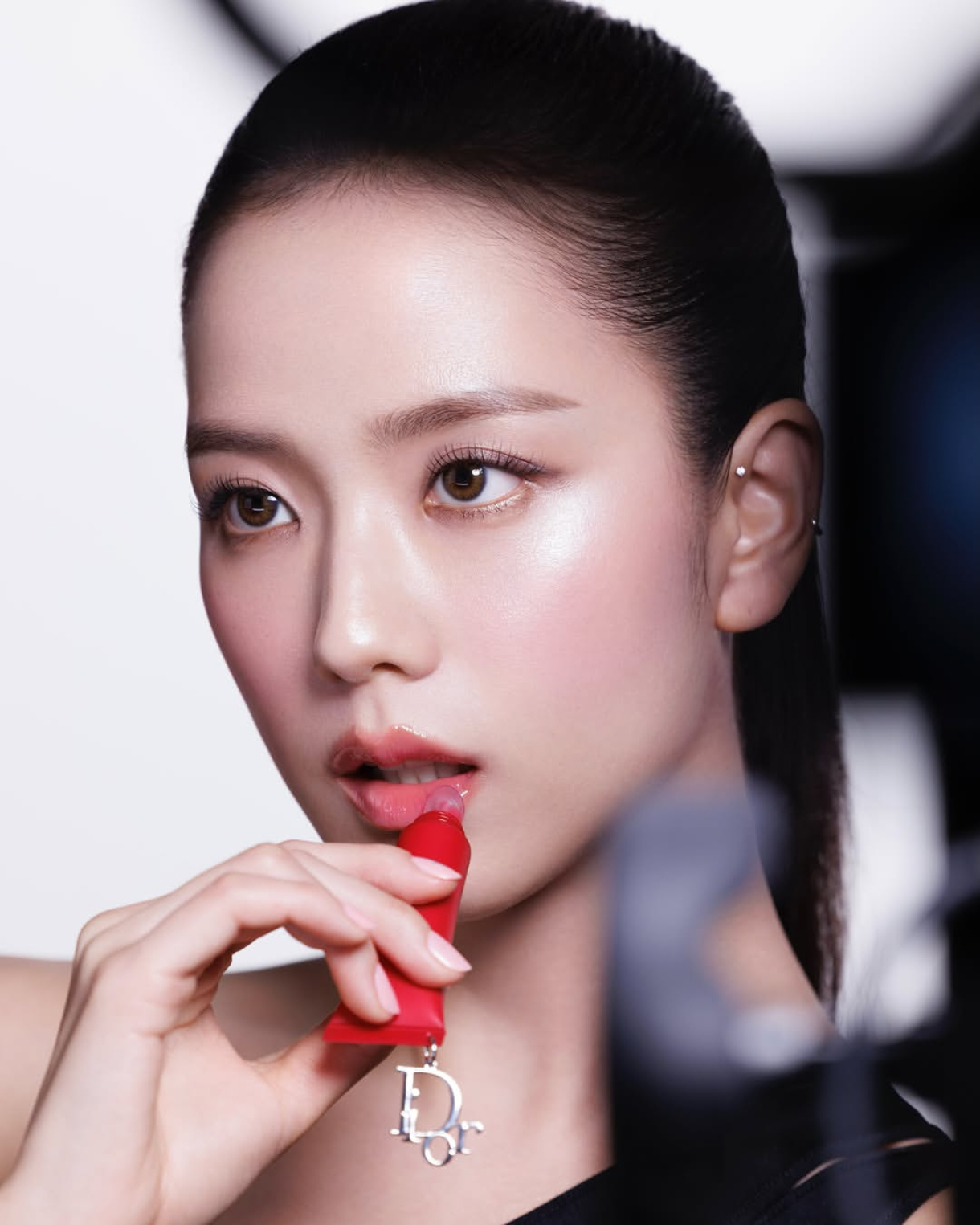2026/06/04  金智秀迪奥全球品牌大使 Diorbeauty ins更新