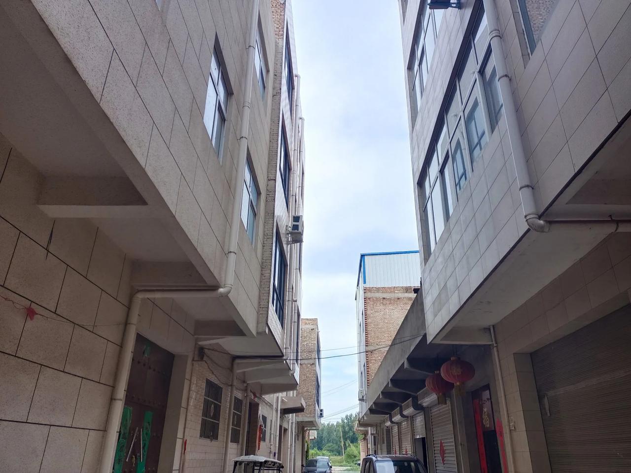 希望头条的友友们帮帮我，躺床上就头晕，起床就头晕，其他时间和正常人一模一样，没有