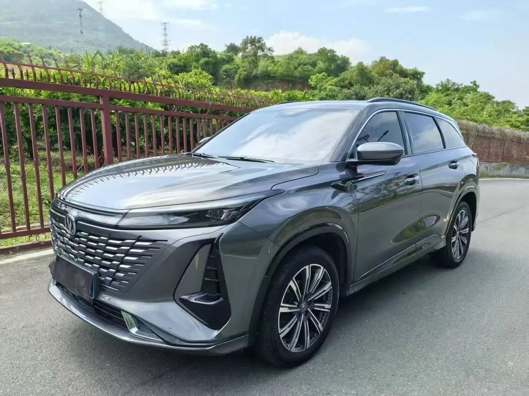 10万以内二手SUV怎么选！23 款 CS75 PLUS 1.5T 尊贵 VS 