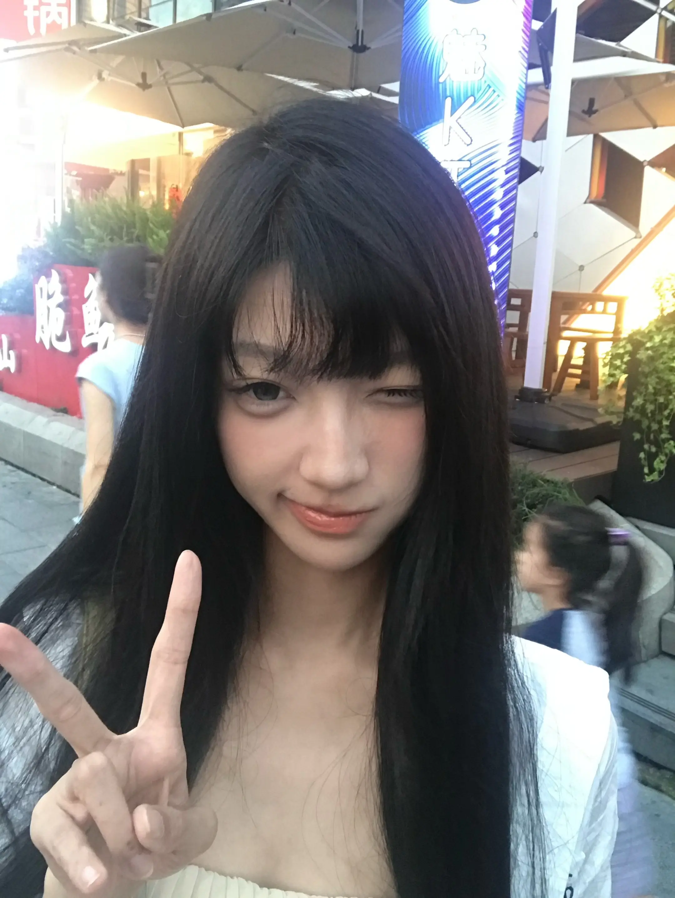 如果生活把你的门关上了，那你就再打开，这就是门，门就是这样用的。