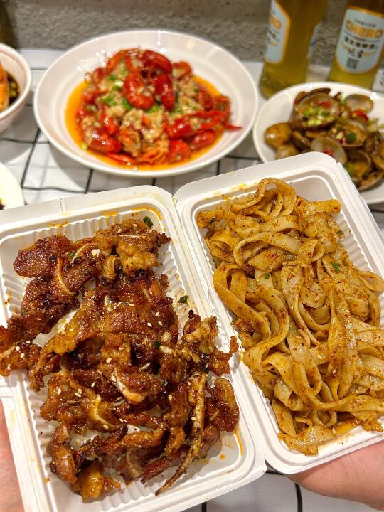 本地人带路，后湖大排档~吃到停不下来