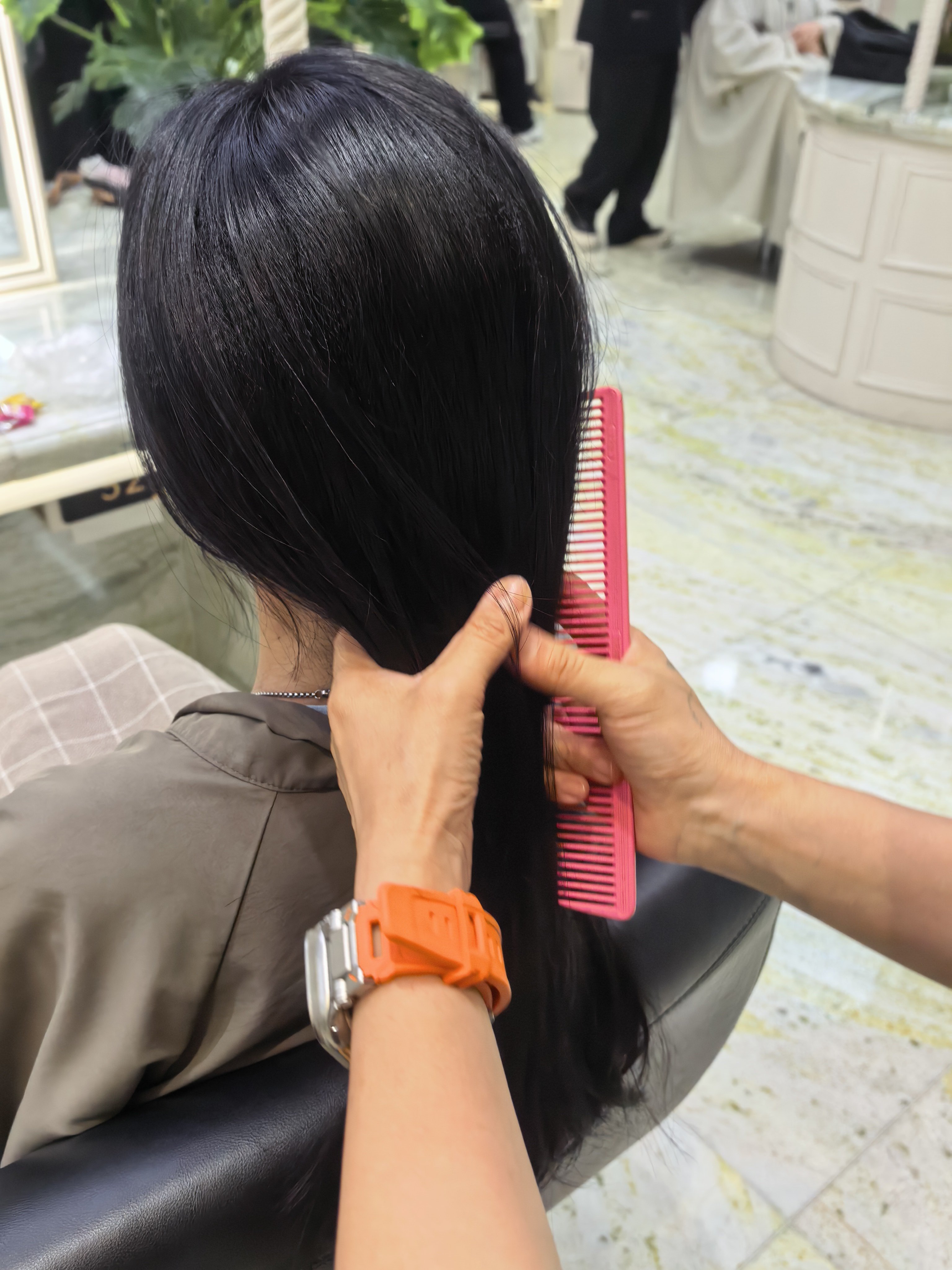 打卡FIFTH X Hair Code芭曲太古汇店，认准贴心美女发型师Coco。