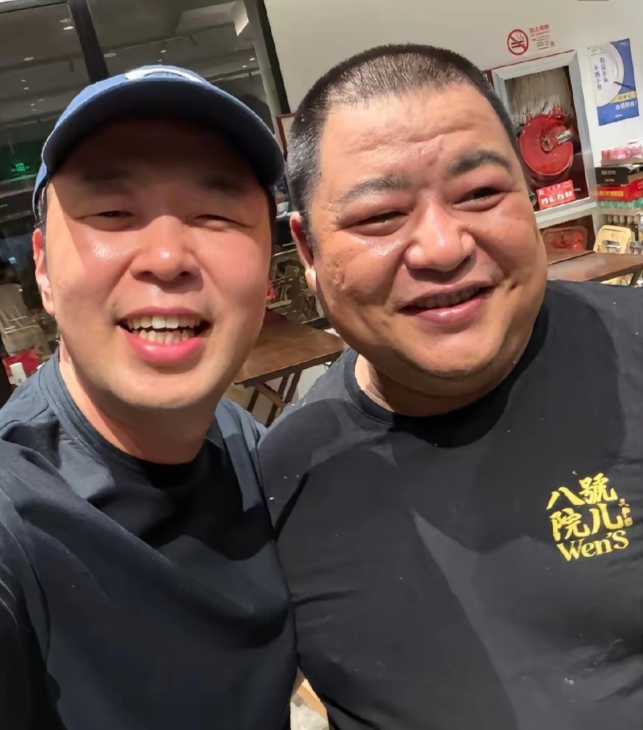 杜海涛打卡文章开的八号院，光看图片，就感觉挺正宗的，隔着屏幕都能感觉到味色香俱全