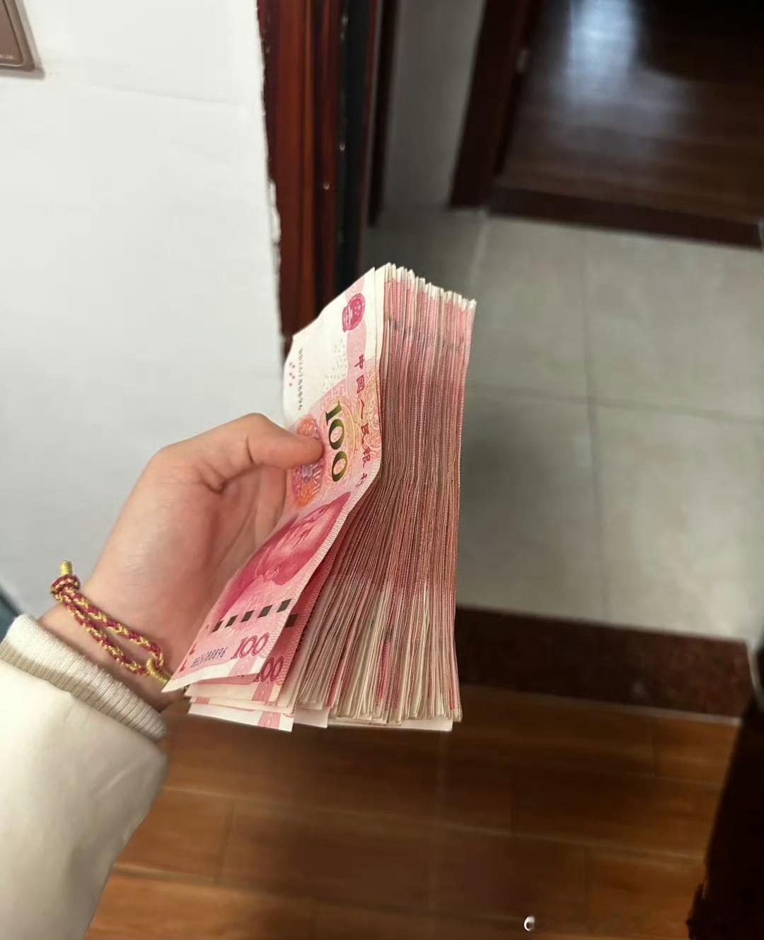第一次感受到1w有这么多好主意，以后给孩子零花钱最好给实际的钞票，这样她们会比较