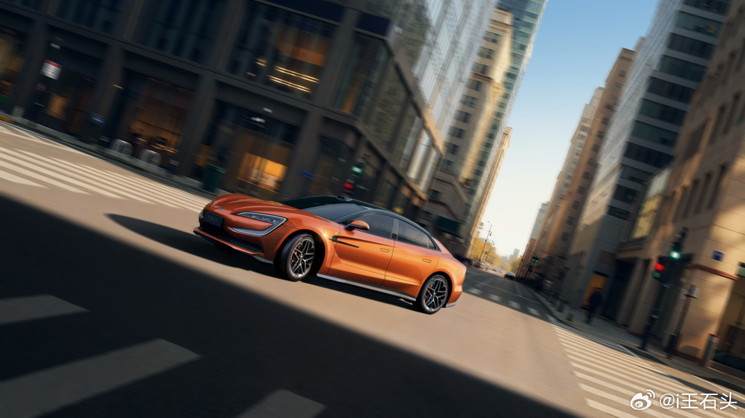 有没有可能，我们今天见证的，可能会是一场关于“出行”的重新定义？新能源汽车存在的