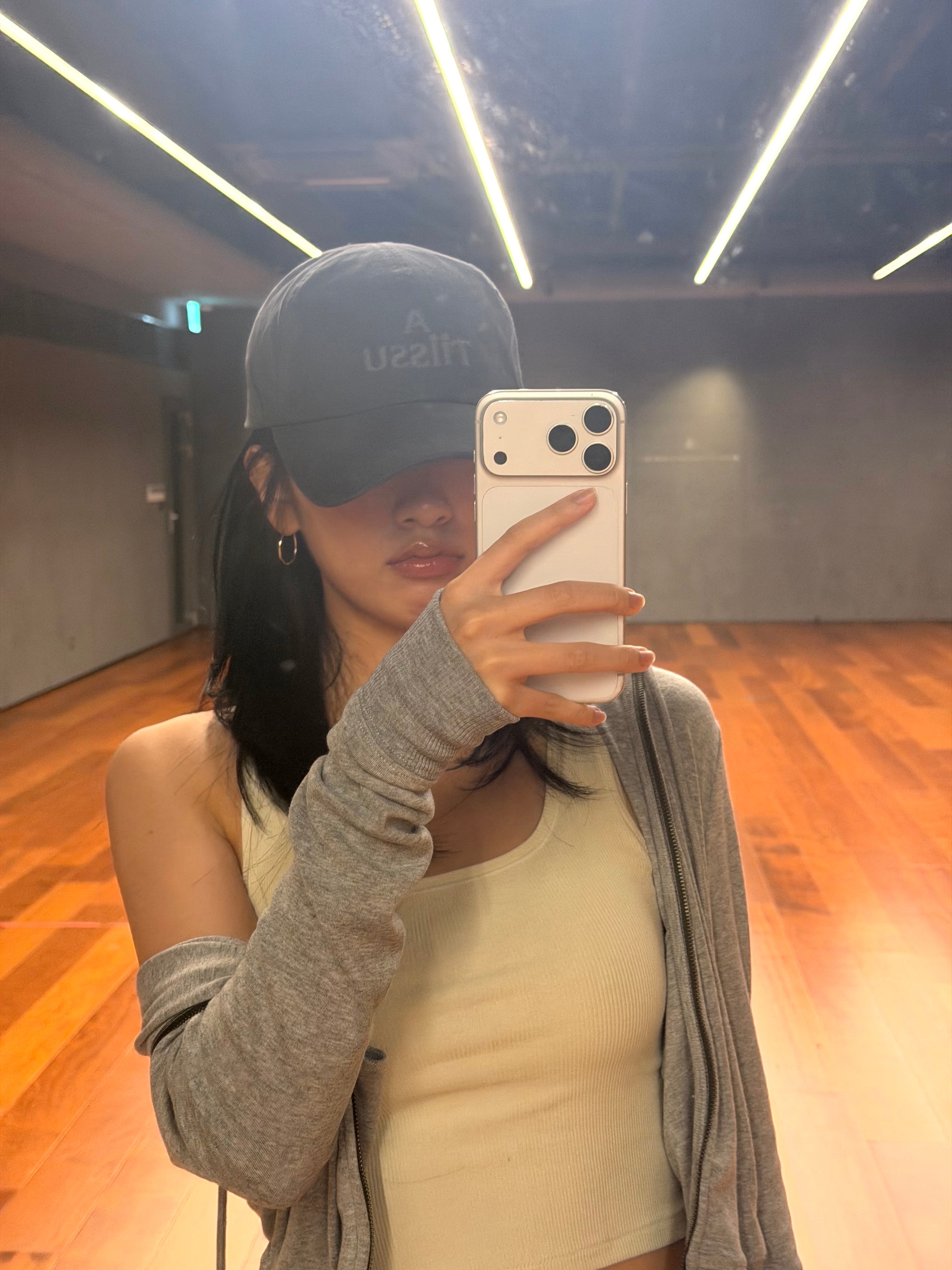 看起来很好亲的样子🥰🥰🥰 