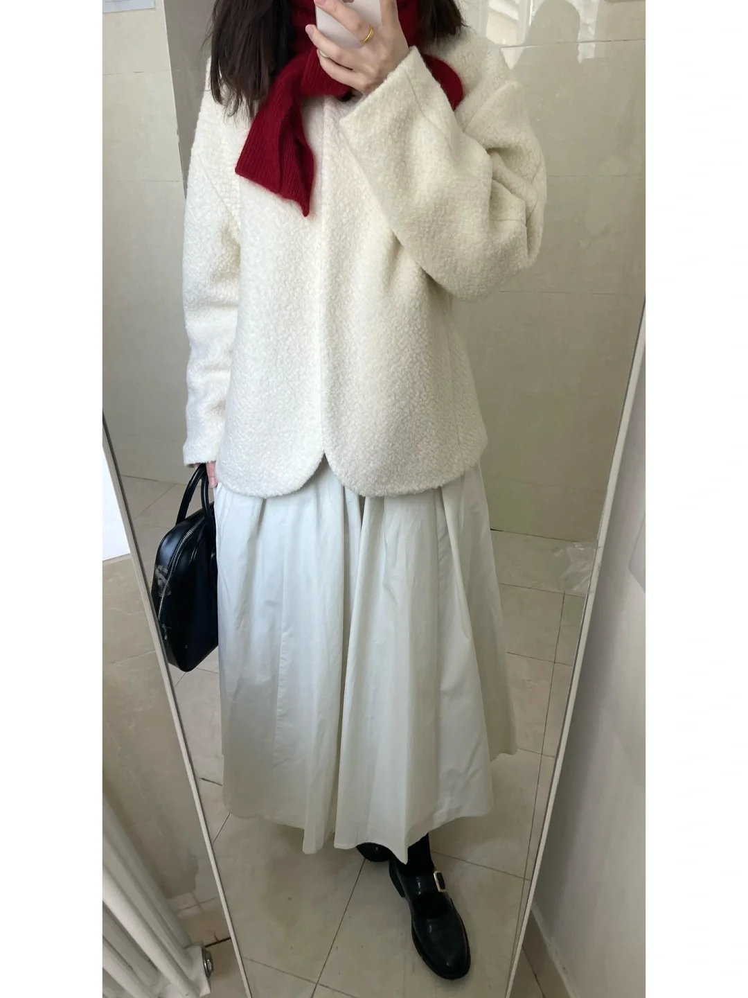 All White/变成小羊🐏