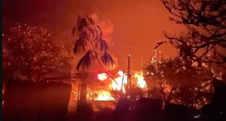 北约导弹炸穿俄本土，普京暴怒征兵30万，俄舰逼近英法，战火拉响

来源:童童奶茶