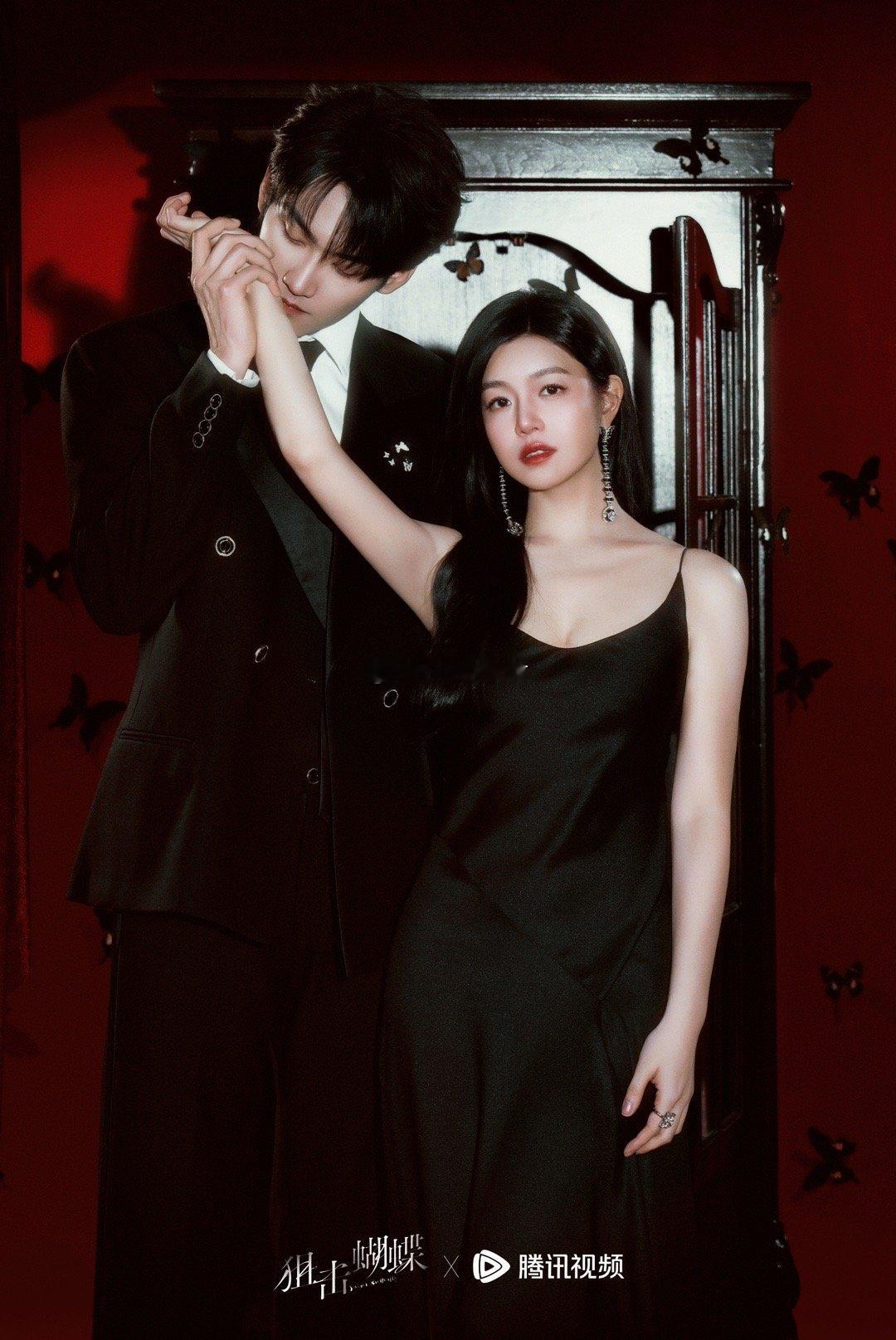 狙击蝴蝶 姐狗文学 李雾和姐姐熟了之后，完全变成了黏人小狗。微信一响就开心，被摸