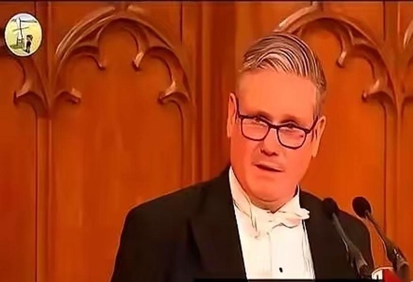 鸦片贩子，现在还端着绅士架子不能丢。
英国首相新年祝词把对华关系失败归咎于前任，