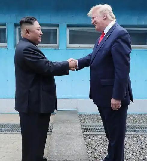 金正恩拍板，在中朝边境扔下“重磅炸弹”，美日韩集体破防！

麻烦看官老爷们右上角