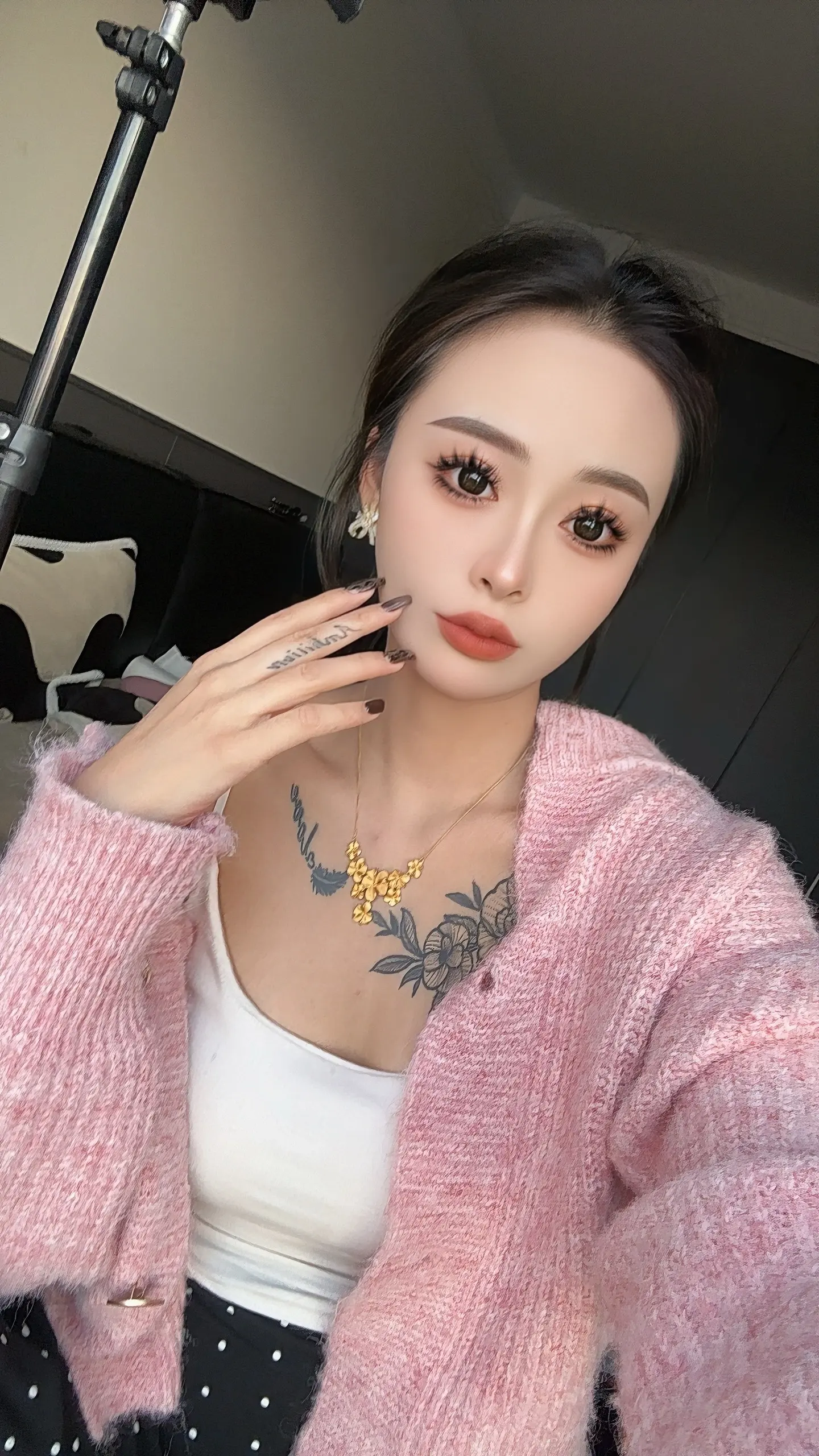 幸福没有公式，知足便是恩赐