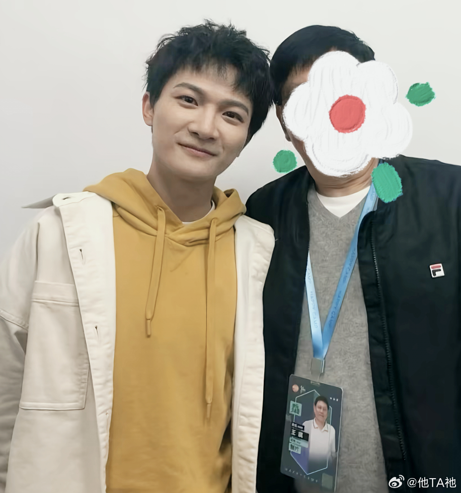捡合照：①2020年快本②沈阳场“长大了”周深 周深2026深深的巡回演唱会﻿