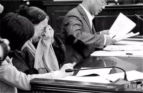 一位专家说：“现金比血缘靠谱，我见过太多女人，半条命都搭进去了。养孩子20年，省