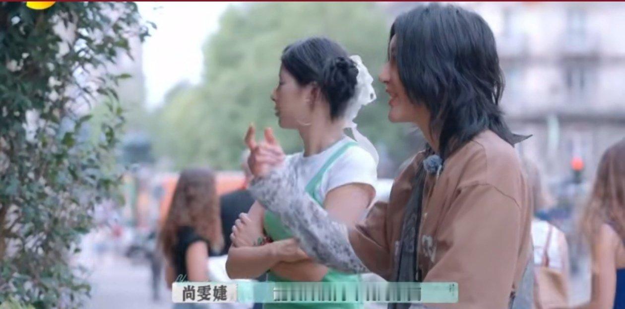 尚雯婕一说法语就吻上巴黎合伙人名场面巴黎合伙人 哇塞哇塞！尚雯婕在《巴黎合伙人》