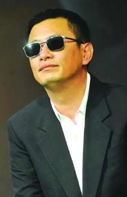 演员，梁朝伟说，拍阿飞正传，我才见识到王家卫的严谨，一句台词，我拍了二十七遍，对