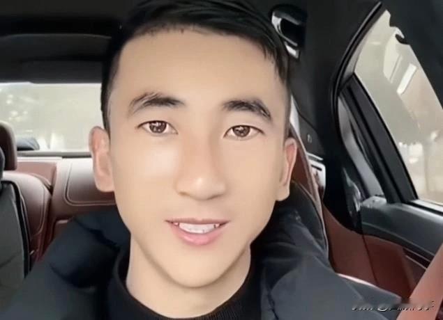 网友嘲F宝军特殊癖好，专找“二手车”处对象！

            宝军回呛