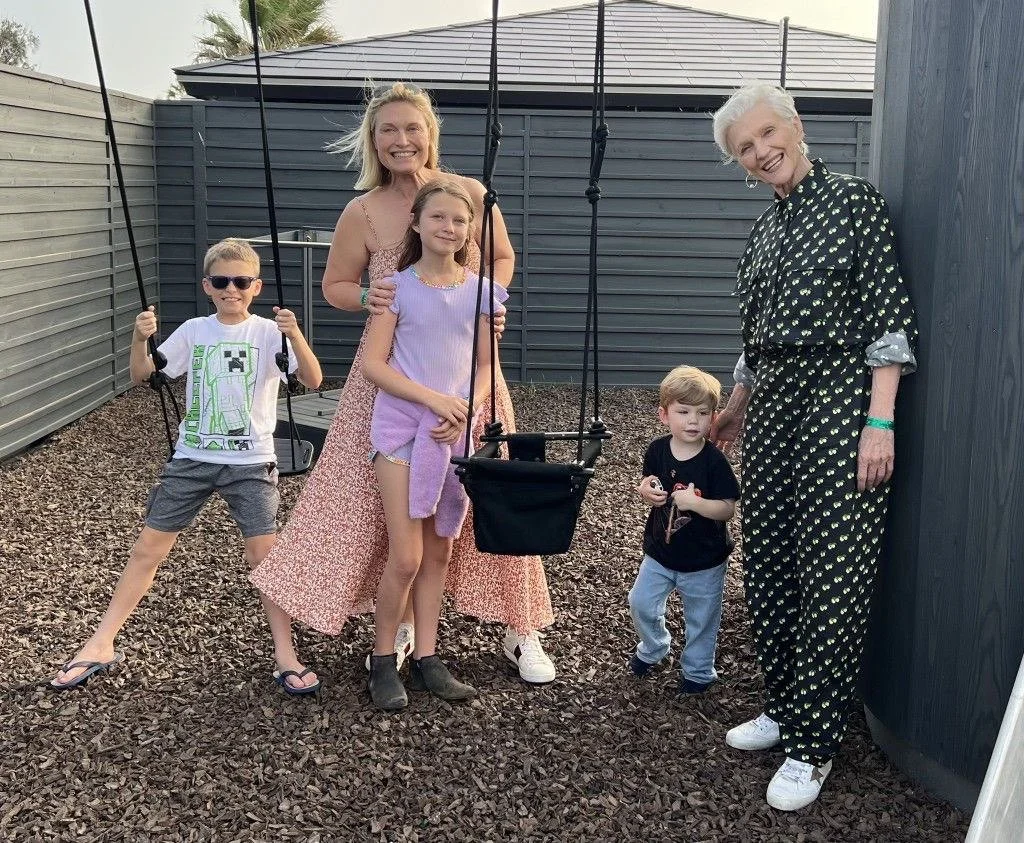 孩子都在奶奶家……