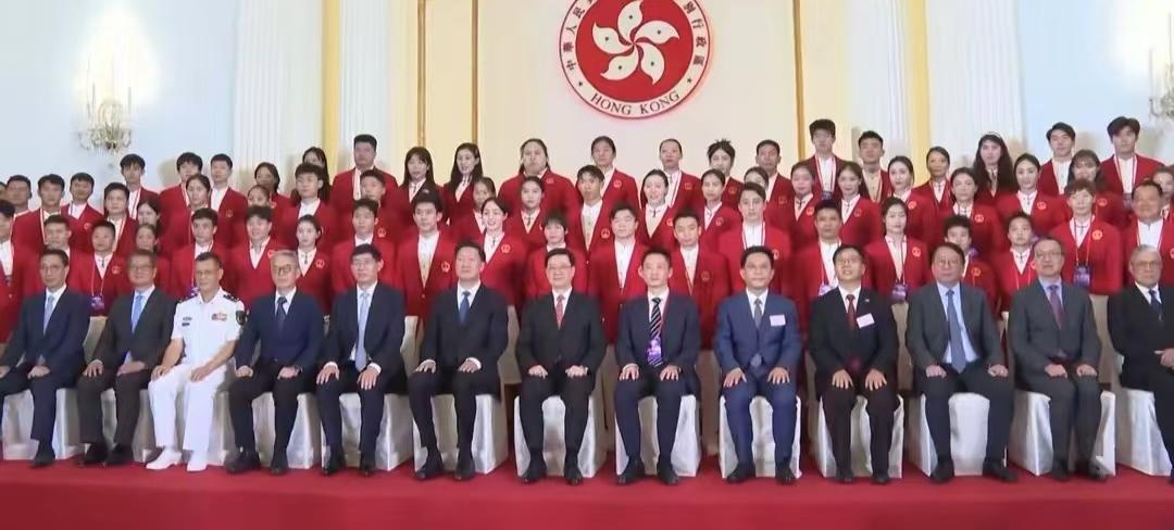 8月29日奥运健儿访问香港第一天！小编有四个想不到：
 
1、想不到，香港方面接
