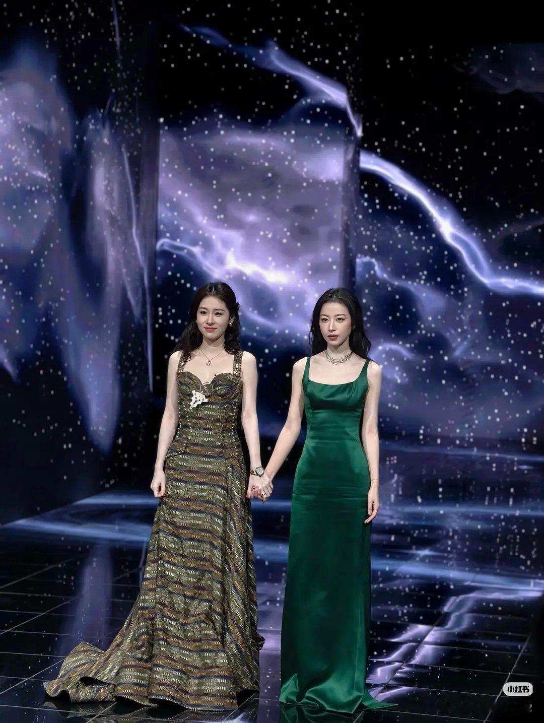 有网友问：张碧晨周雨彤谁赢了？ 