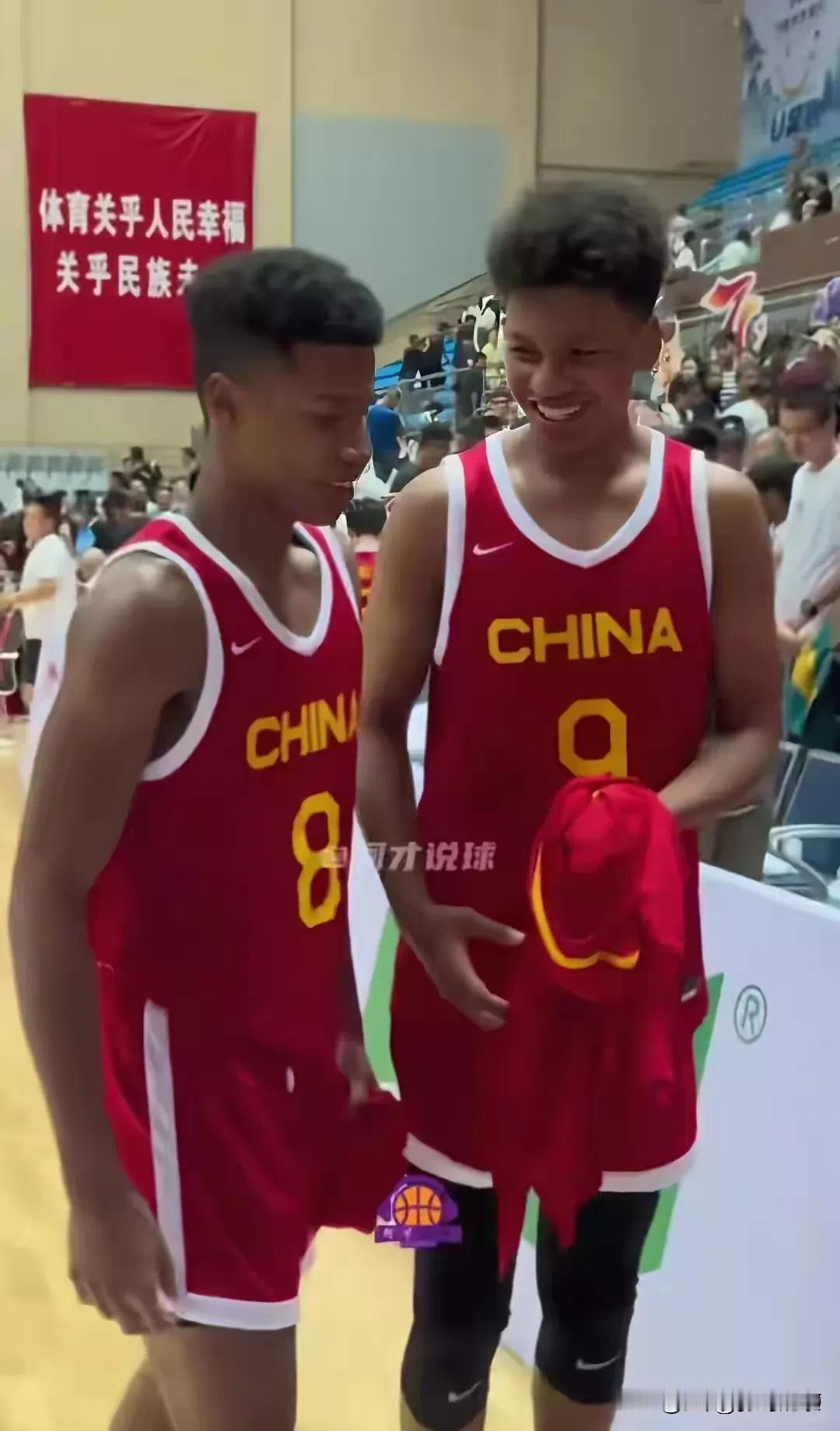 中国的篮球足球有希望了！黑人也是中国人了，也能参加比赛为中国增光了，太好了，有了