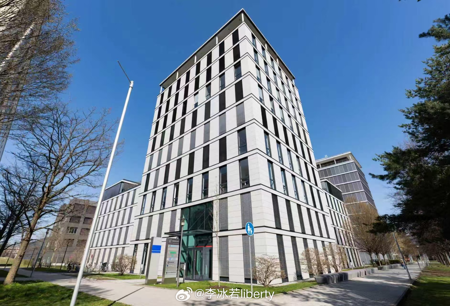 当下很多新势力在海外开始建 创新中心为了全球化很正常也是发展的必经之路零跑位于德