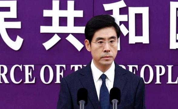 想把整个公司，连人带技术，打包20亿美金卖给美国人。你以为跑到新加坡注册一下，换