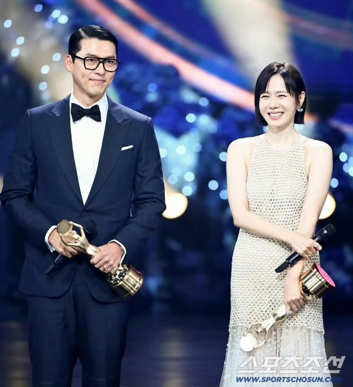 一个影帝，一个影后，玄彬孙艺珍夫妇今晚赢麻了！

玄彬孙艺珍夫妇将青龙奖影帝影后