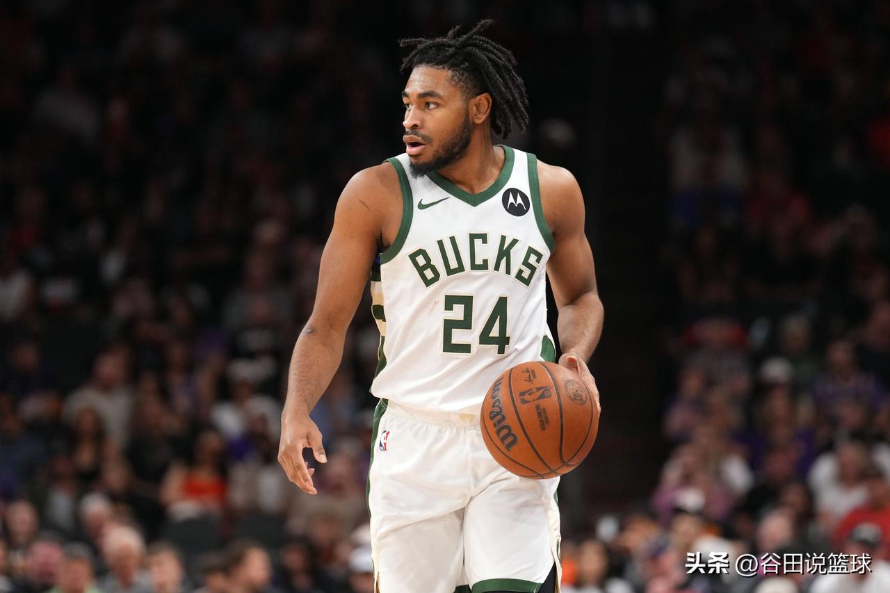 玩砸啦！北京时间3月24日早晨，NBA名记Shams爆料，雄鹿队已经裁掉卡梅隆-