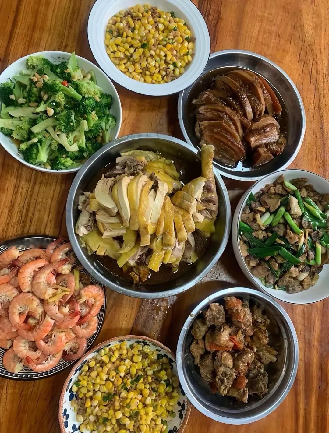 真的被狠狠暖到了！今天去老公乡下叔叔家，突然懂了：真正的客气，从来不是装出来的。