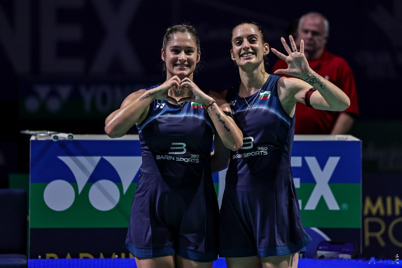 2026年欧洲羽毛球锦标赛决赛收官

加夫列拉/斯蒂法尼21-11 21-17本