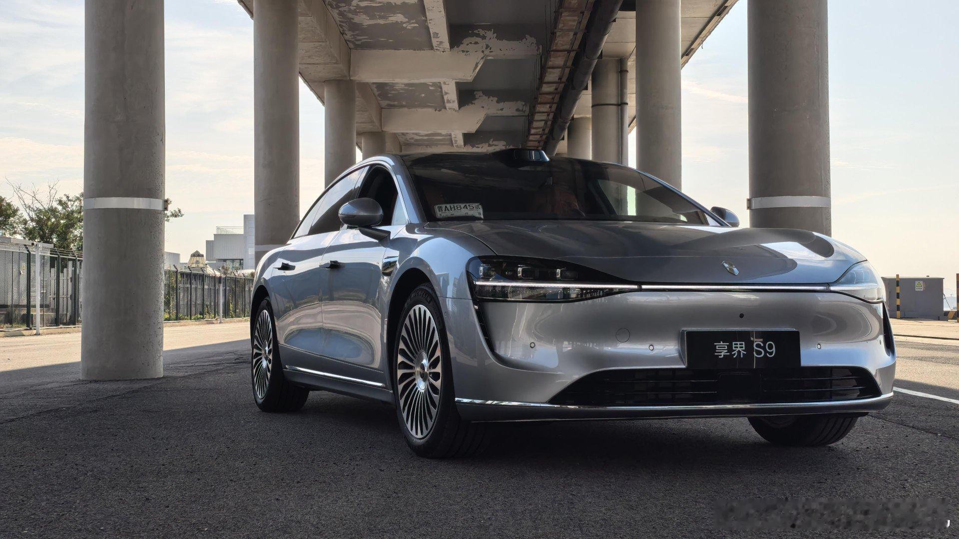 我摄影师拍的，确实比我会，早[doge]享界s9 ​​​