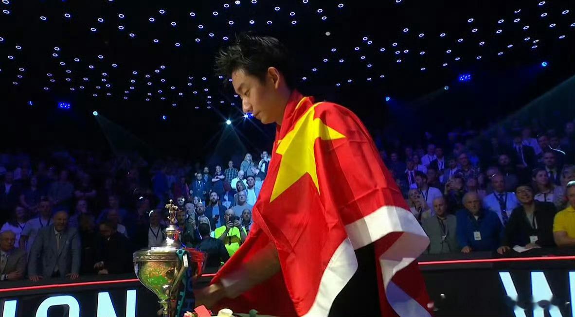 吴宜泽世锦赛夺冠 🇨🇳吴宜泽最终以18-17险胜墨菲夺得冠军半决赛险胜艾伦，