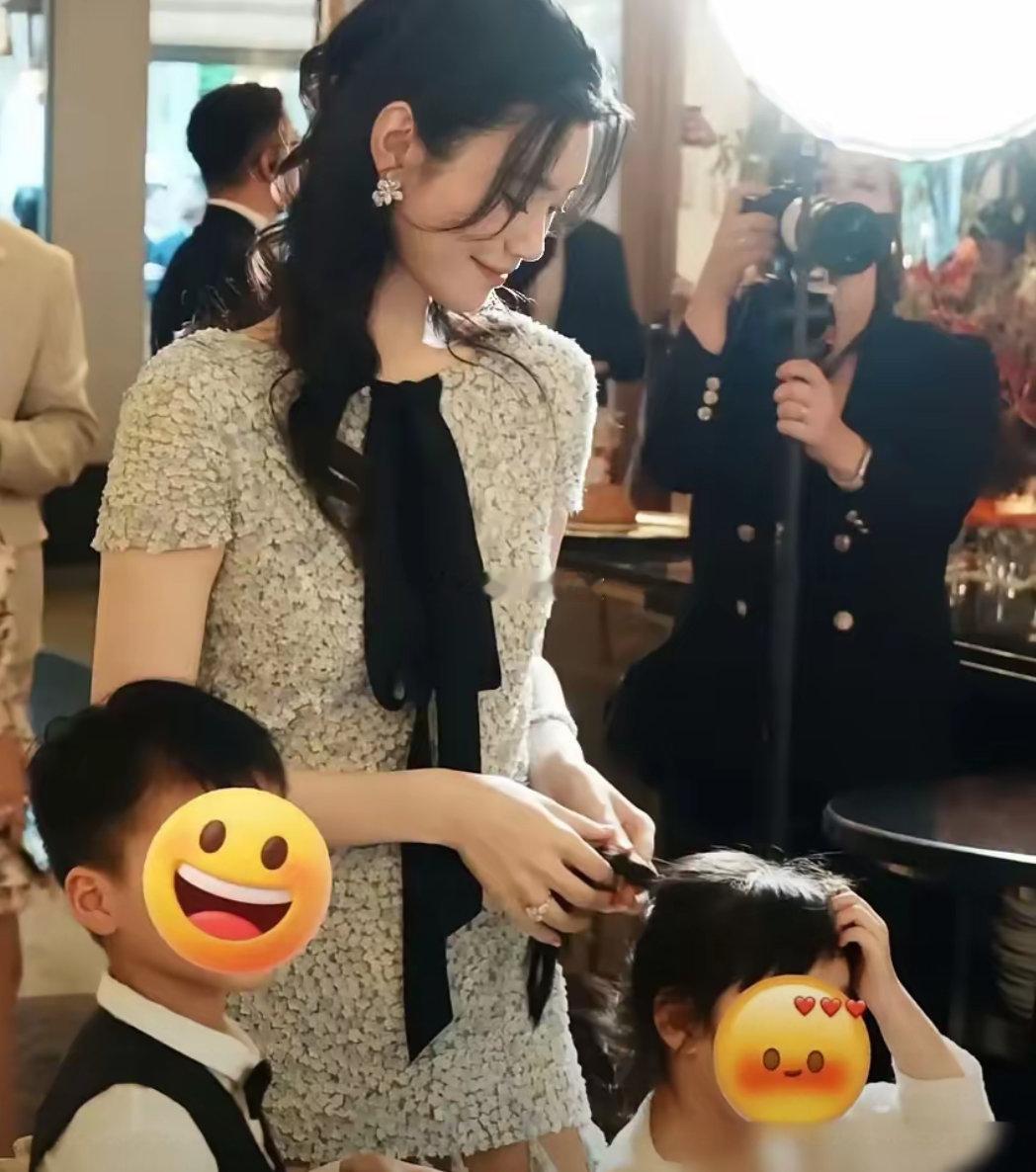 何猷君看奚梦瑶的眼神满是发自本能的喜爱，流露自然不刻意 ，两人感情证明，婚姻核心
