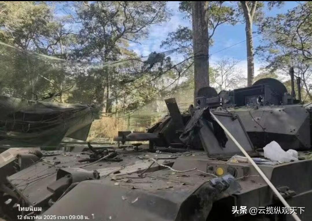 泰国军队的VT-4型主战坦克发生事故？画面中这辆坦克明显已经炸膛，炮管已经不见！