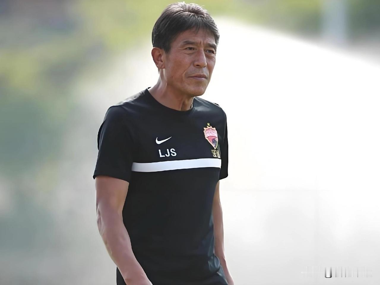 为何韩国人在中国足球界很难收获成功，难以被中国足球人认可呢？
自中国足球联赛历史