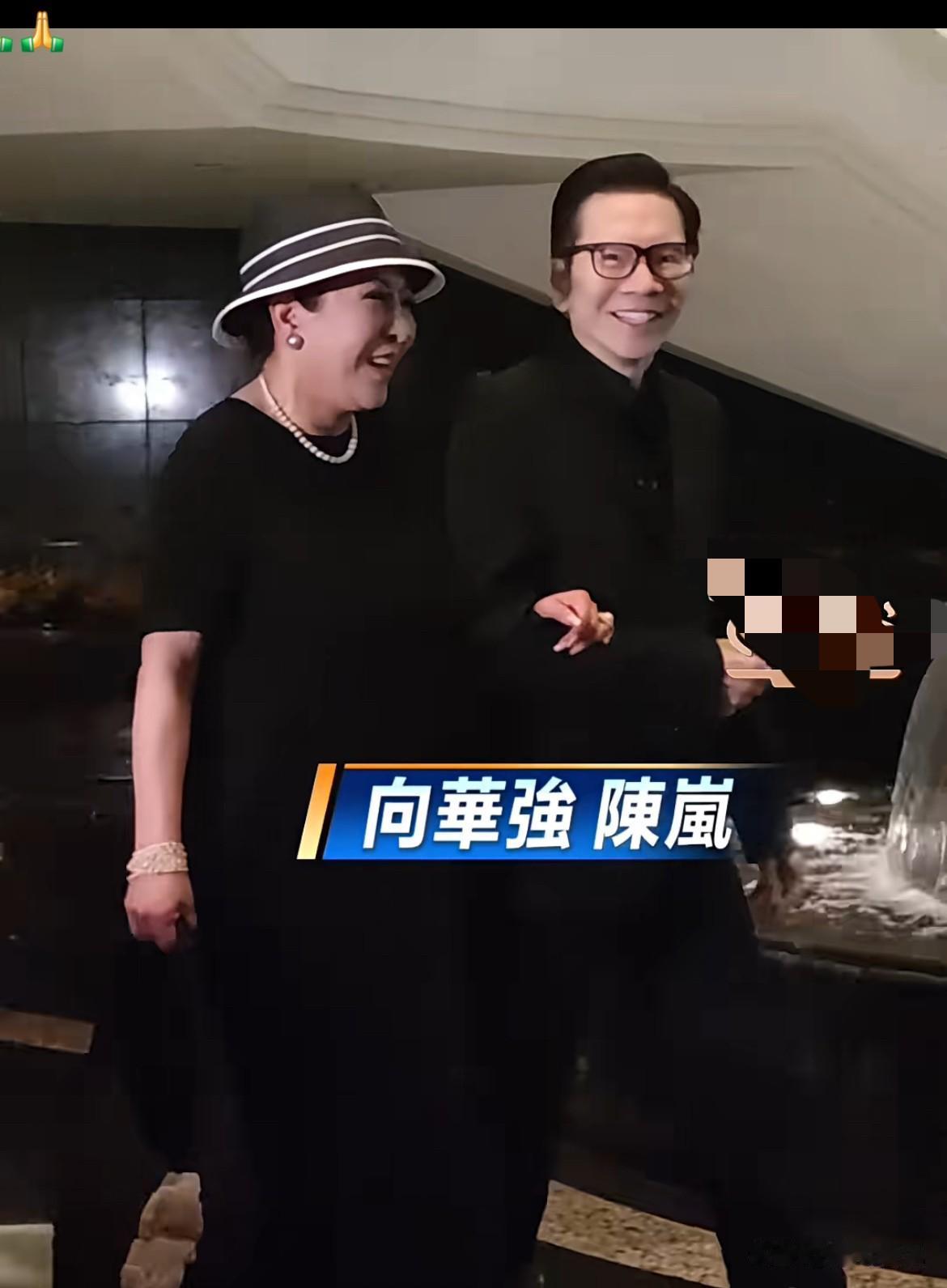 8月2日，施南生追思会结束。众多亲朋好友、两岸三地影视圈人士（徐克、林青霞、张艾