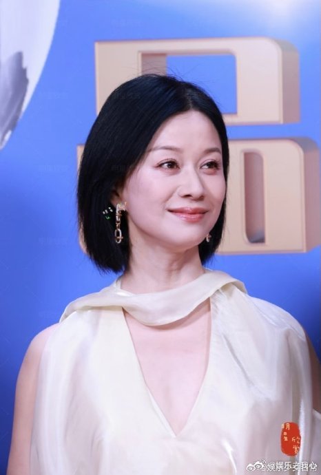 倪虹洁1个人要赡养5个老人最近，“倪虹洁 1 个人要赡养 5 个老人” 这个话题